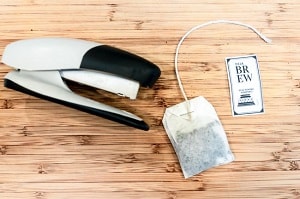 Tea bag with stapler