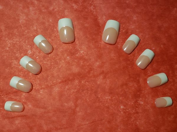 Chosen nail sizes arranged in order for both hands