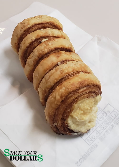 Kougane (Cream filled dessert)