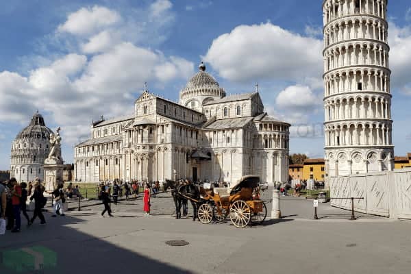 Image of Pisa Tower in Italy