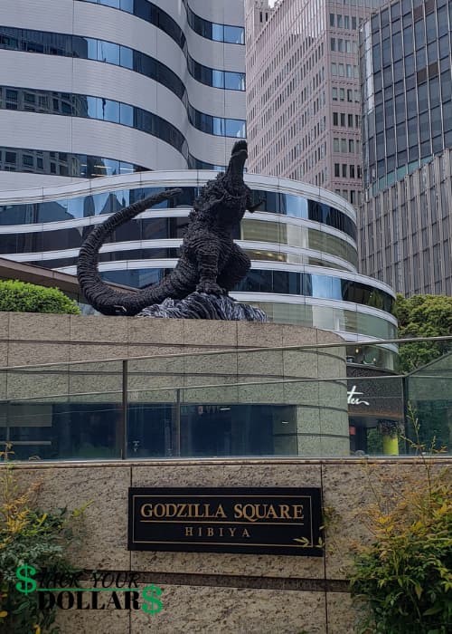 Godzilla statue in Tokyo