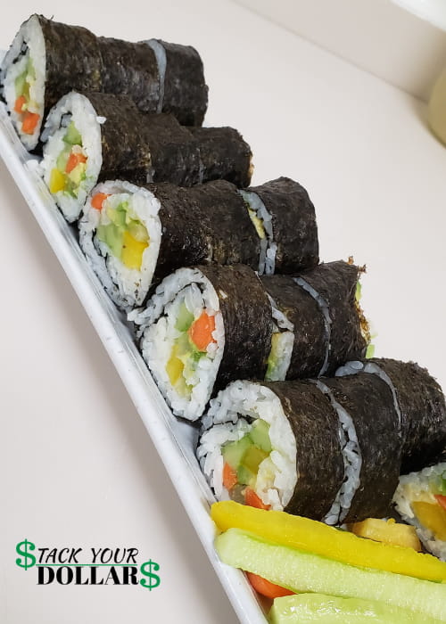 Vegetable sushi roll