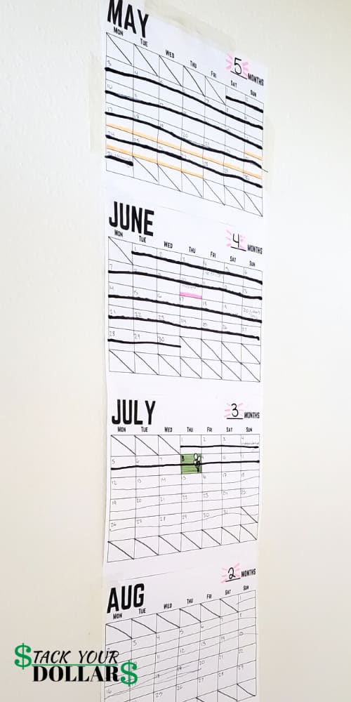 Wall calendar with countdown to moving day